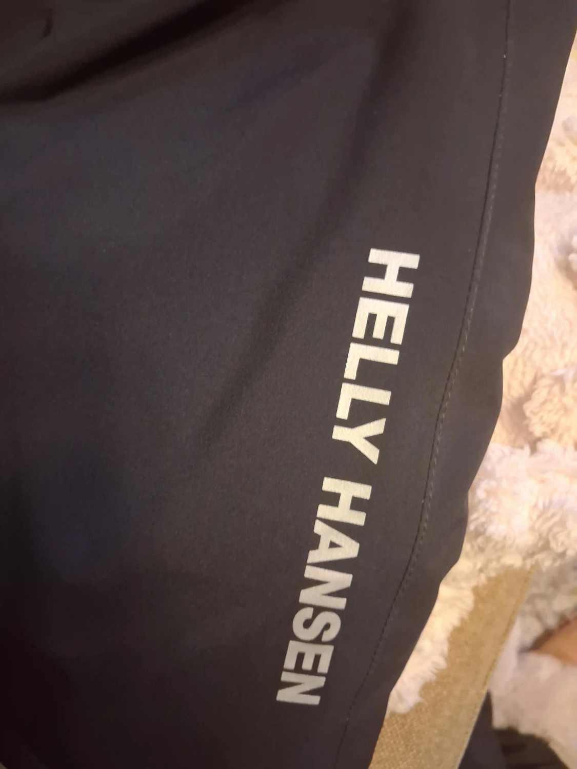 Svarta täckbyxor från Helly Hansen - 1