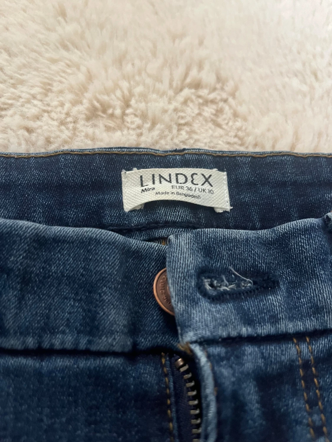 Blå bootcut jeans från Lindex - 3