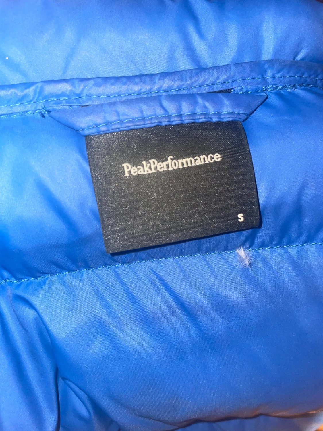 Blå Peak Performance vinterjacka  - 2