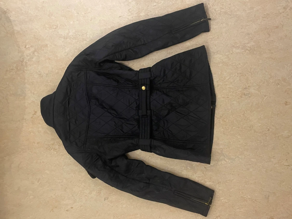 Svart quiltad jacka från Barbour - 1