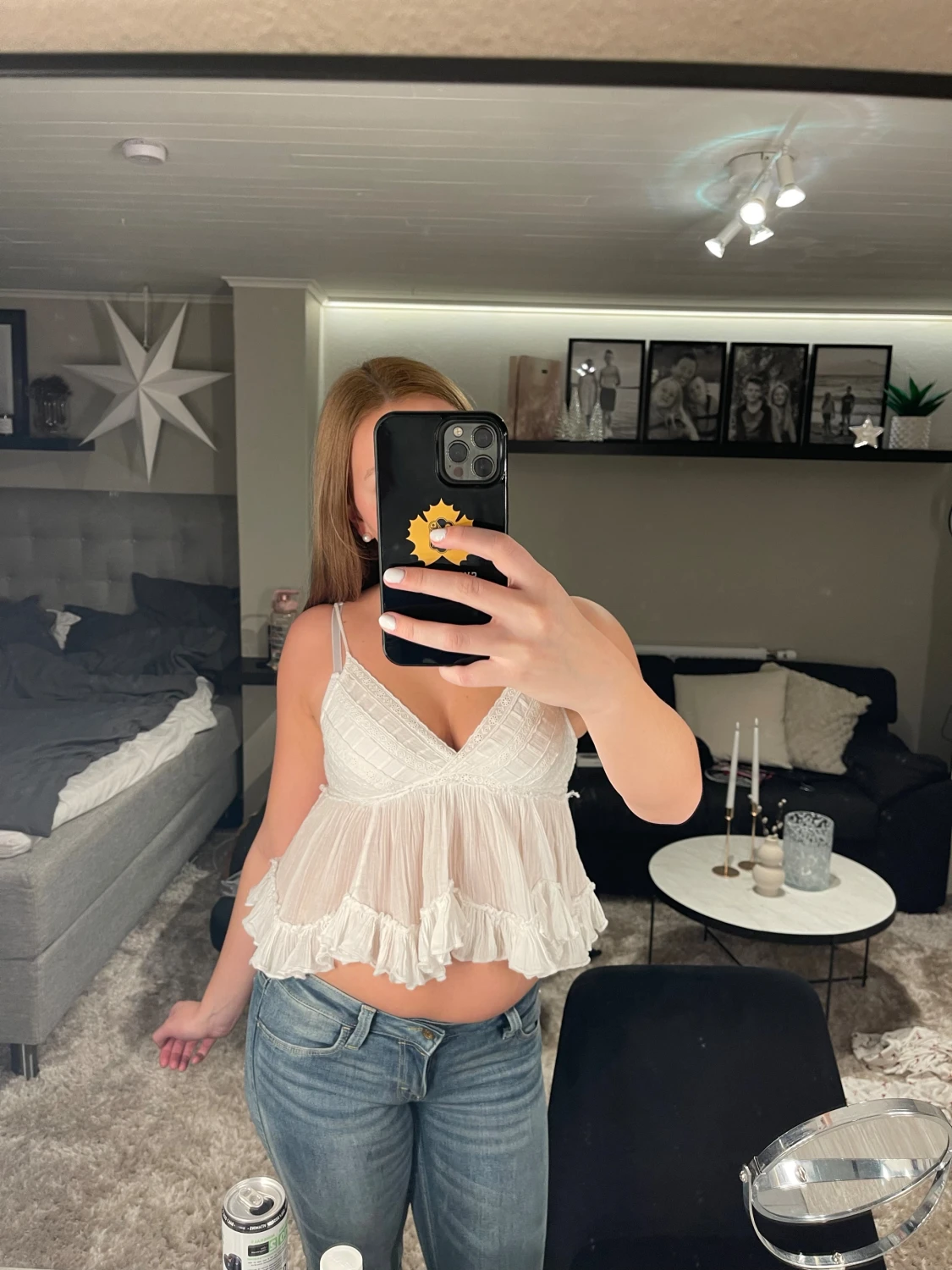 Vit volang linnetopp med smala axelband