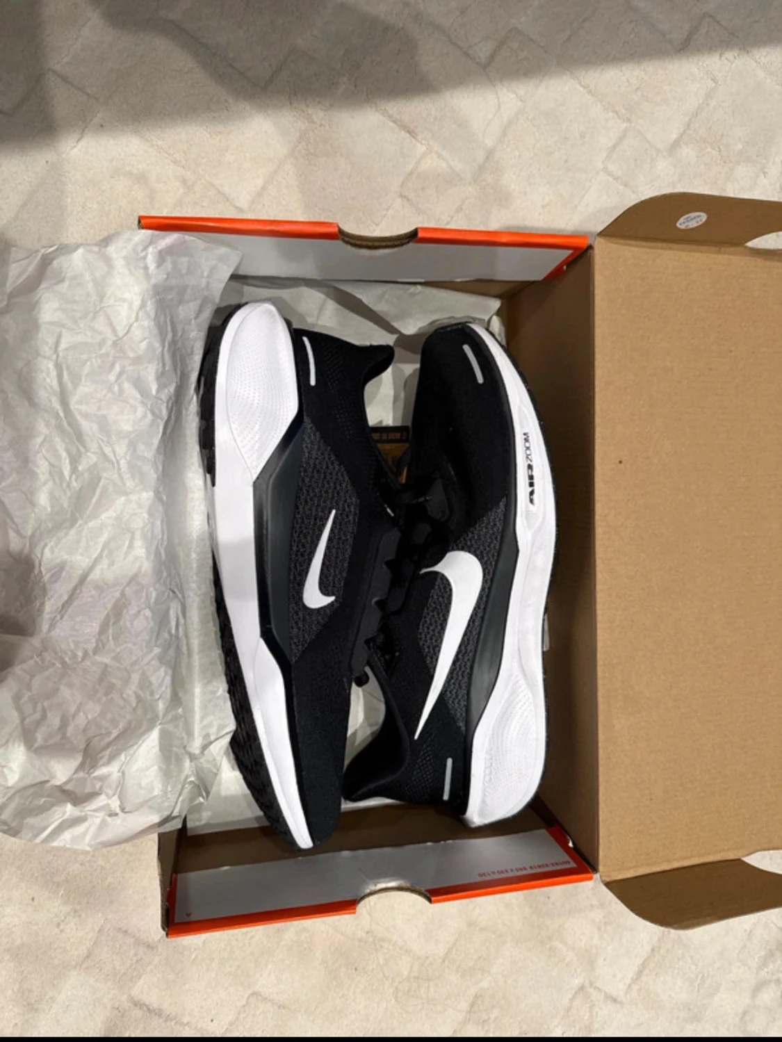 Nike Air Zoom svartvita sneakers