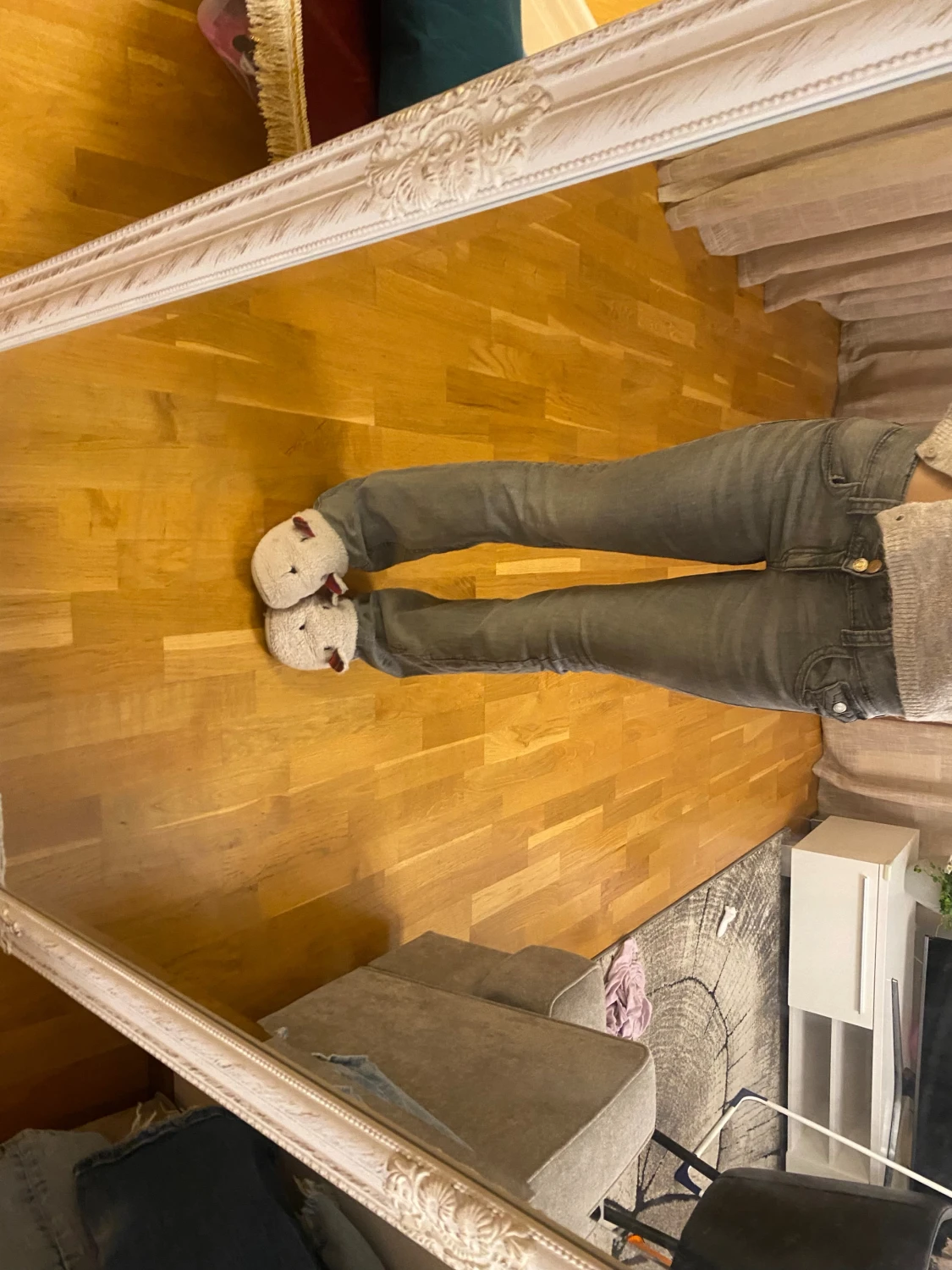 Grå bootcut jeans från Ginatricot - 1