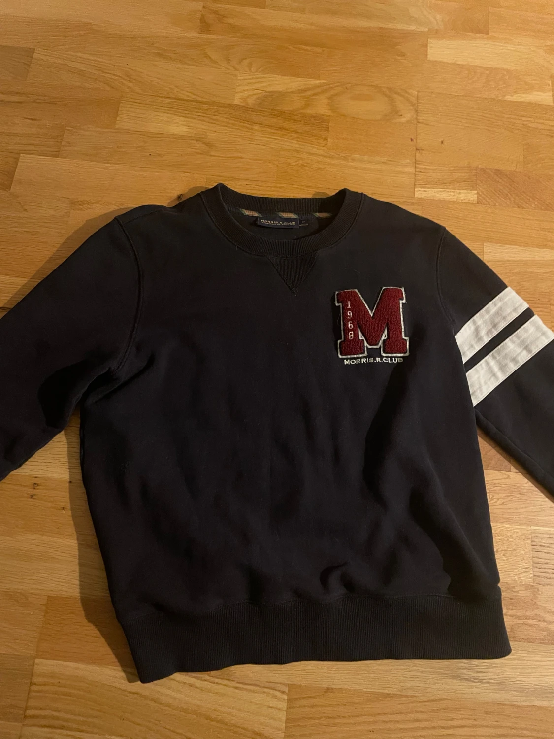 Svart sweatshirt Morris