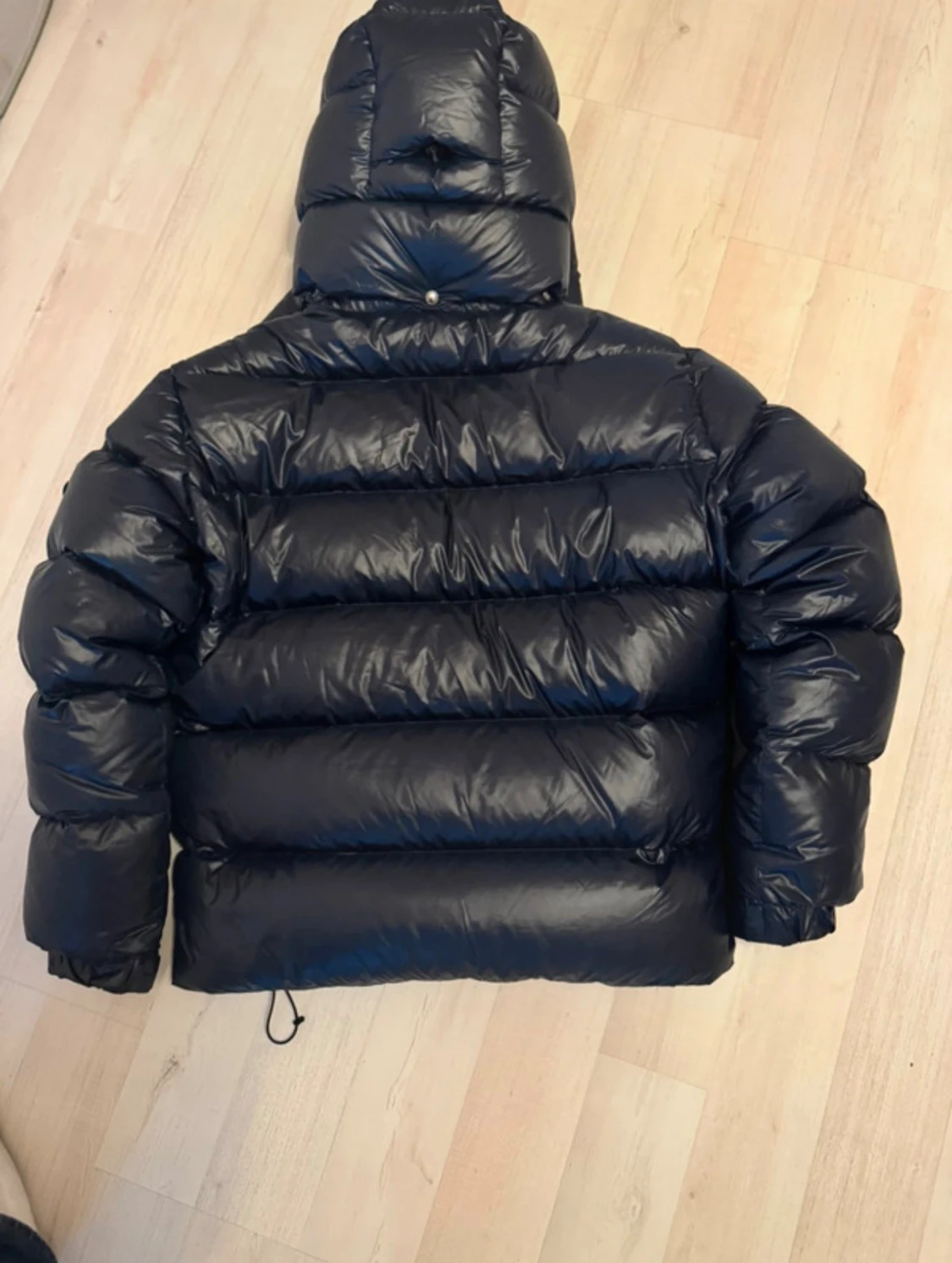 Svart dunjacka från J.Lindeberg - 1