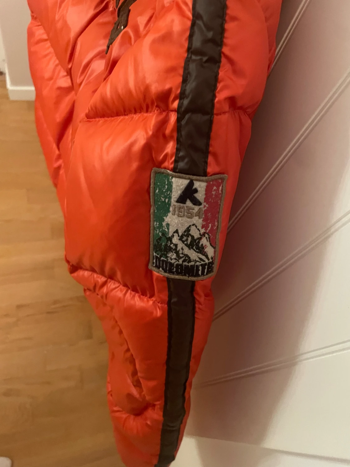 Orange pufferjacka från Dolomite - 2