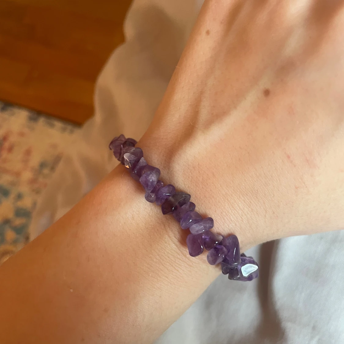 Två stenchipsarmband i lila och blått - 1