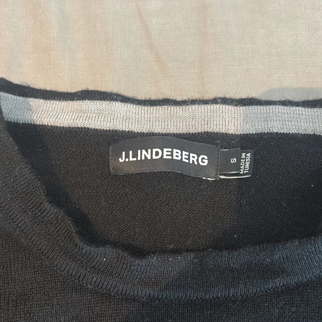 Svart stickad tröja från J.Lindeberg - 2