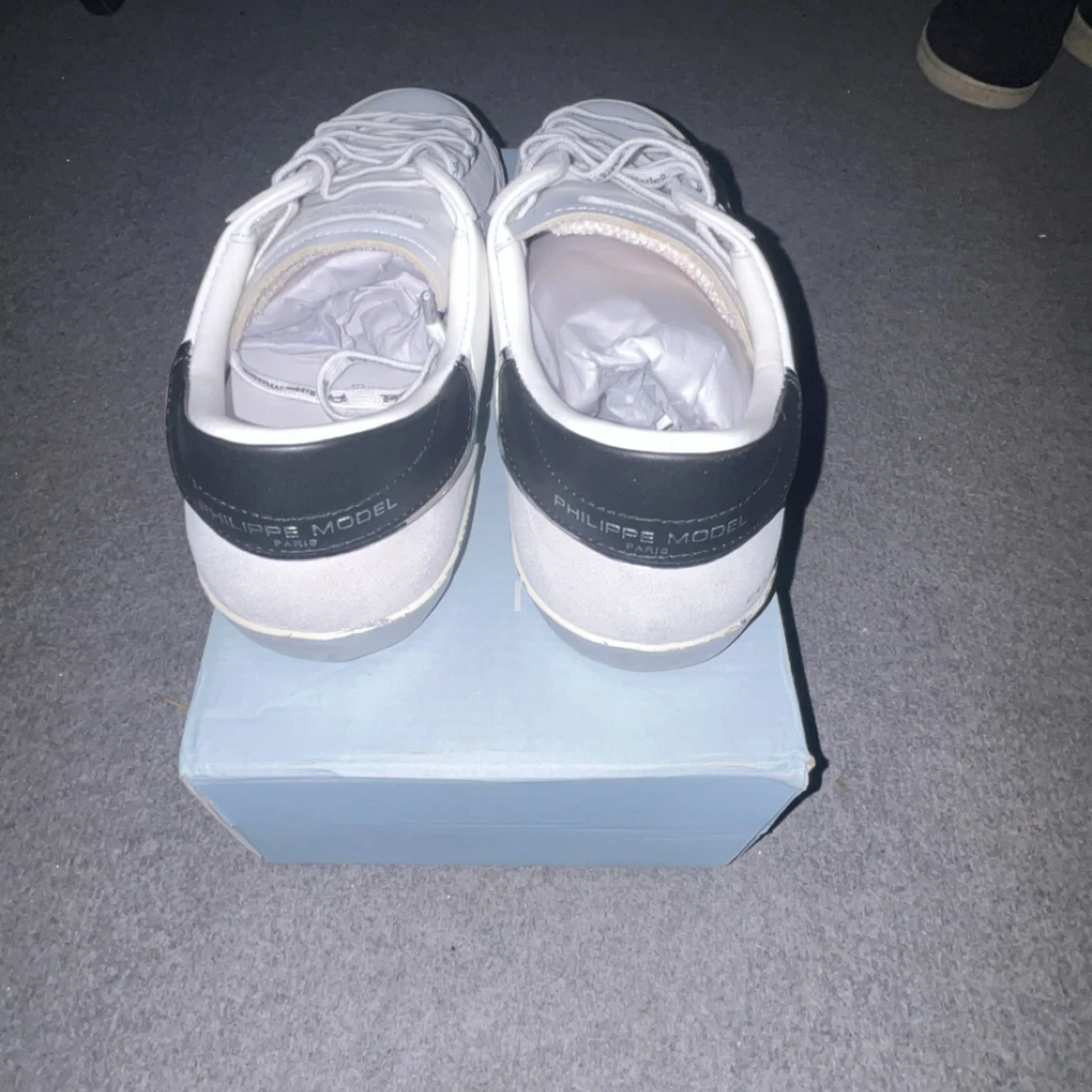 Philippe Model vita sneakers med grå detaljer - 3