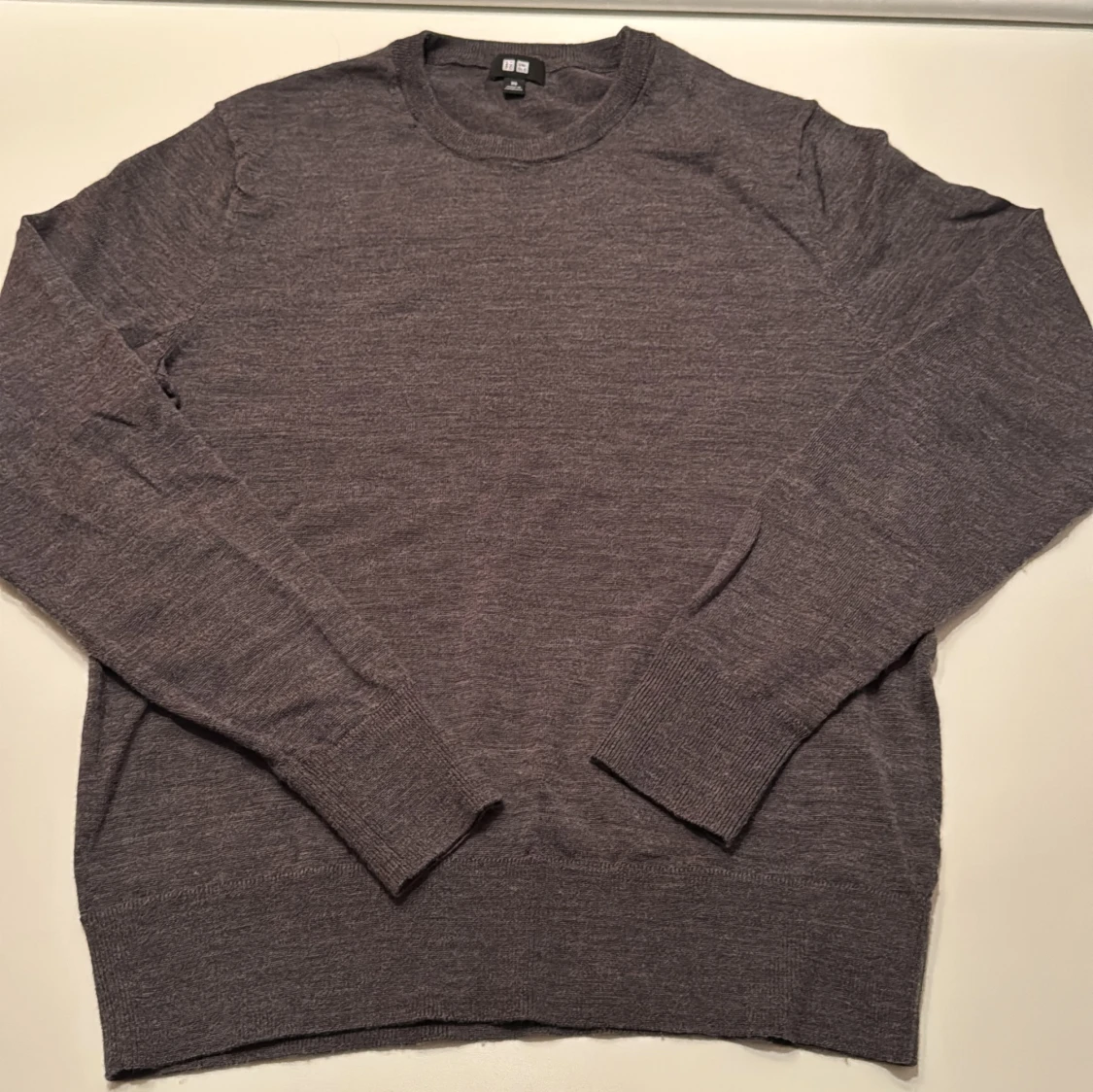 Grå stickad tröja från Uniqlo XS