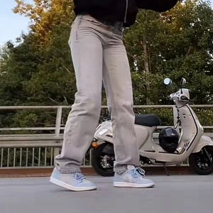 Grå jeans från Gina Tricot low waist - Snygga grå jeans från Gina, Perfect Jeans i rak modell och lågmidjade i storlek 36 ❤️‍🔥