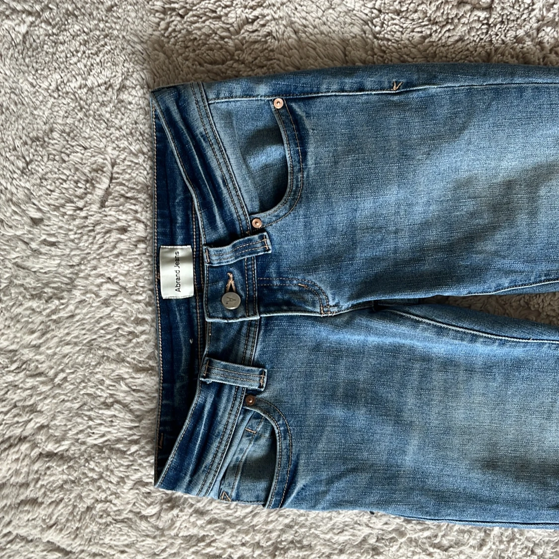Blå bootcut jeans Abrand