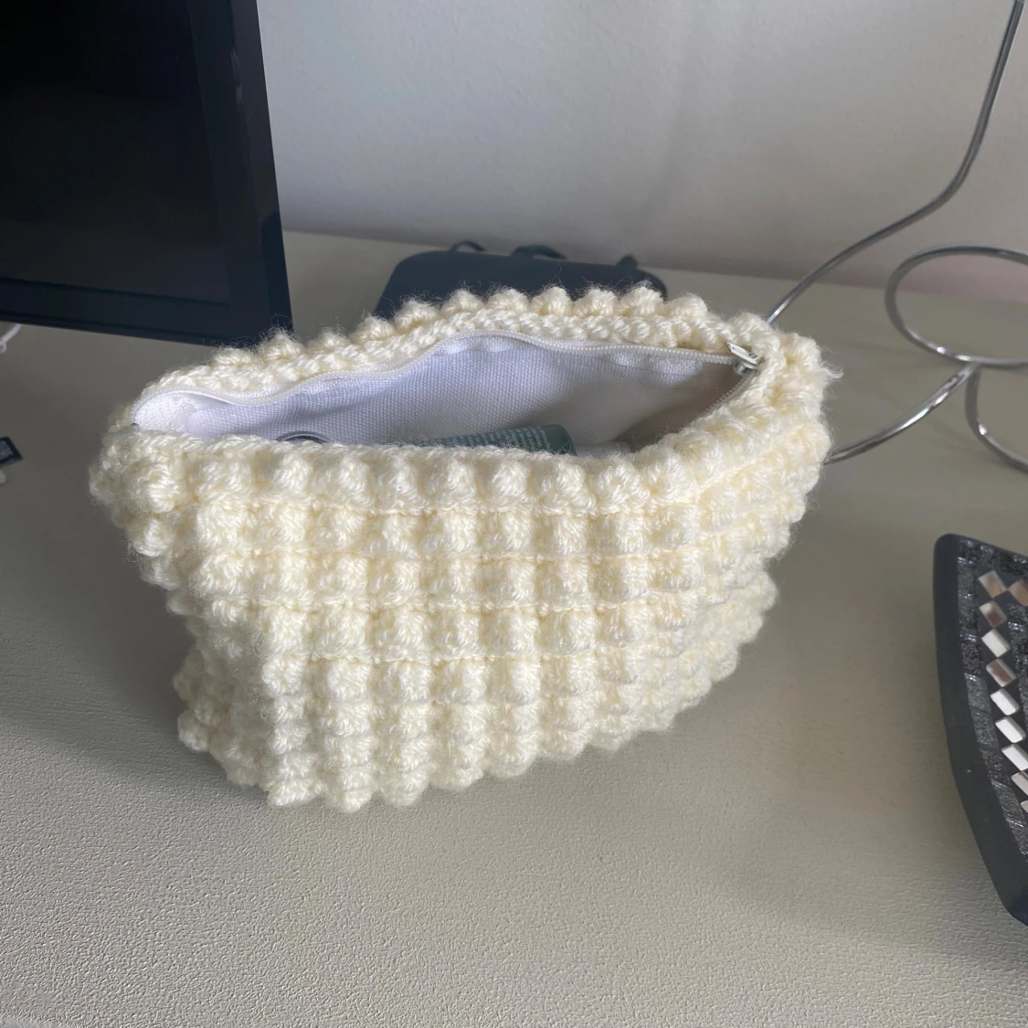 Virkad necessär med dragkedja - 1