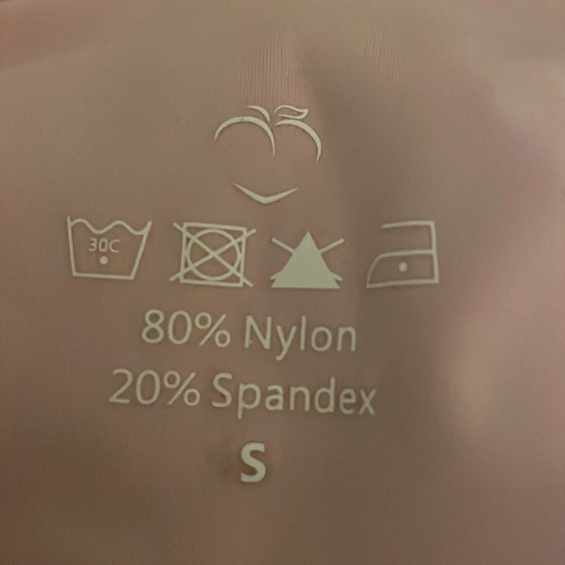 Ljusrosa  shorts från Peach - 2