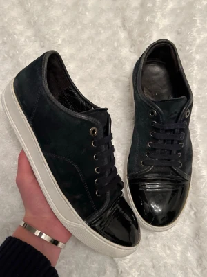 Lanvins - Hej! Säljer dessa sjukt feta lanvins| size uk7 motsvarar 41-42! | garanterad äktehet (+520 nöjda kunder ✅) dustbag ingår| nypris 5000kr| hör av dig vid minsta fundering 🤩