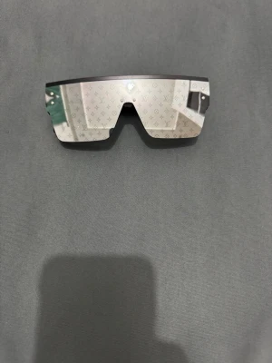 Lv Solglasögon  - Kolla in profilen för fler modeller🔥