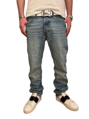 Levi's 501 Ljusblå Premium - Ljusblå Levi's 501 jeans i storlek W29 L32