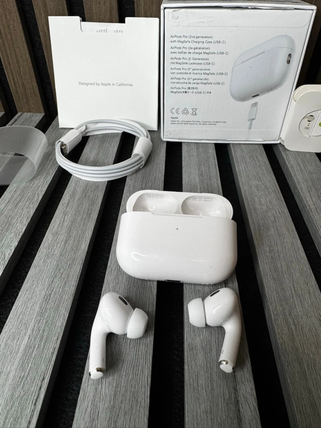 Apple AirPods Pro (vit, MagSafe-laddning) - 2