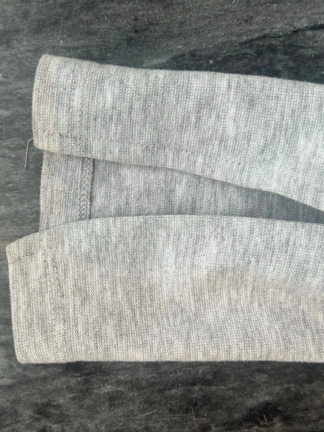 Ljusgrå offshoulder långärmad topp - 1