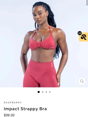 Sport bh från dfyne  - Jättesnygg sport bh från dfyne i deras nya färg raspberry som tyvärr var för liten för mig. Jag är en 65D/70C. Endast testad lapp kvar. Nypris ca 350kr.