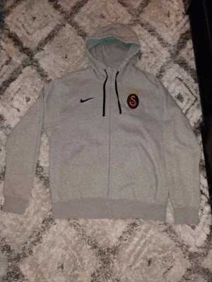 Galatasaray Zip up  - Använd ett fåtalgånger.