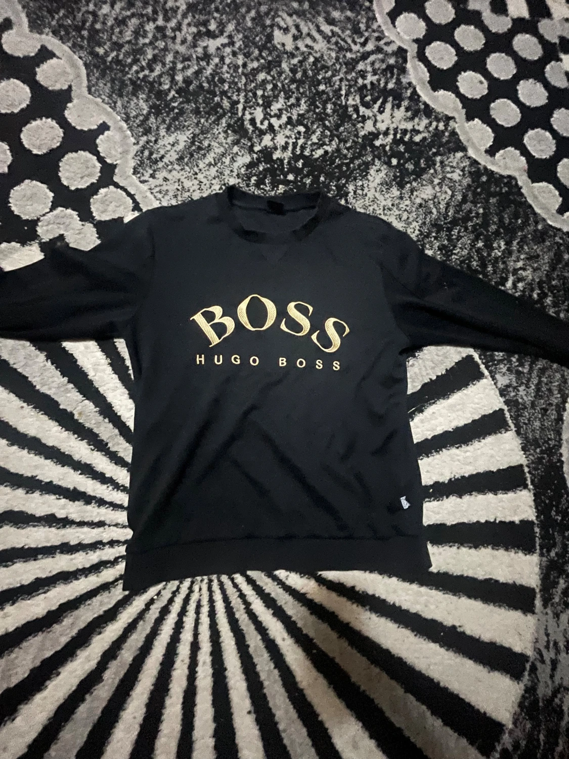 Svart sweatshirt från Hugo Boss