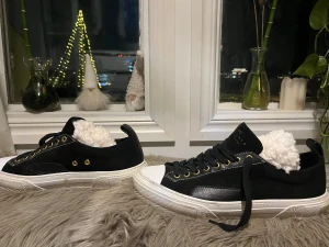 Sandaysfootwear sneakers - Super snygg sneakers, storlek 43. Pris kan diskuteras☺️