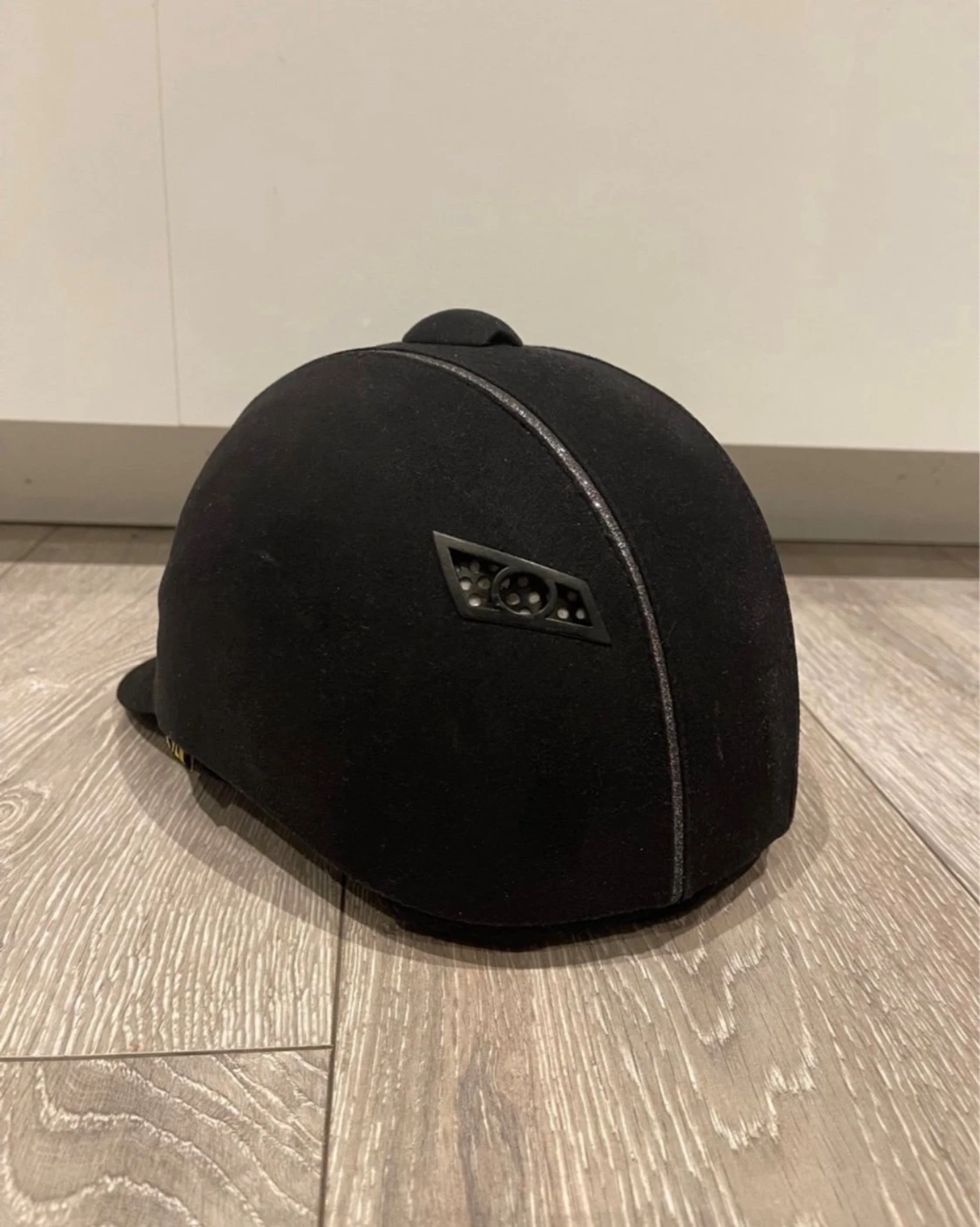 Svart ridhjälm från Kylin, storlek 52 - 1