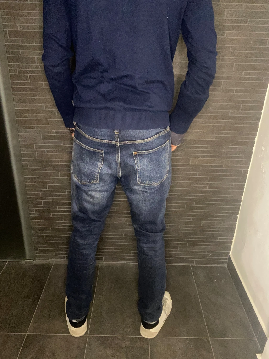 Blå raka jeans med tvättad look - 2