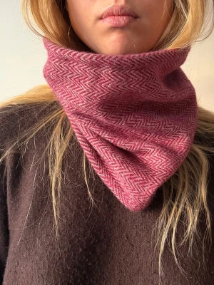 Rosa halsvärmare/buff - 006