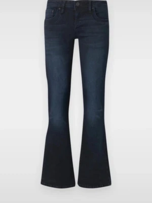 LTB bootcut jeans mörkblå W28 L32 - Mörkblå bootcut jeans från LTB och utsvängd passform☺️