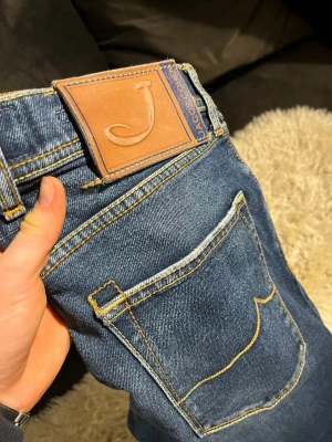 Merkeklær leverandør - Jeg søker etter å kjøpe en leverandør til merkeklær som trammarossa Jacob Cohen moncler lanvin herno gran sasso  osv osv