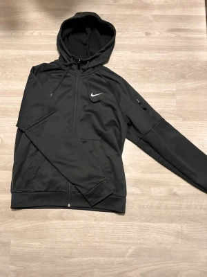 Nike zip - Nike Therma-fit hoodie