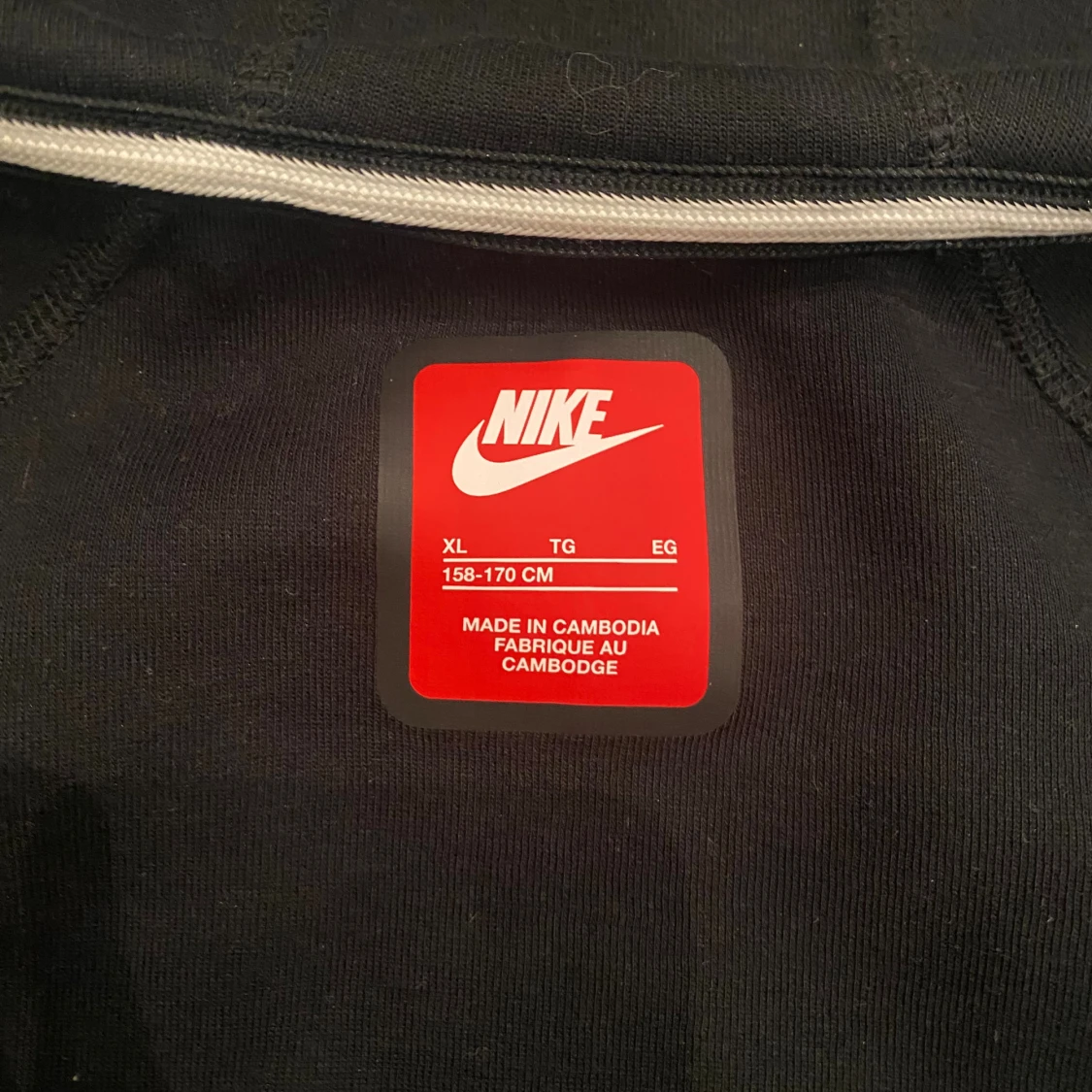 Svart Nike tech fleece  - 2