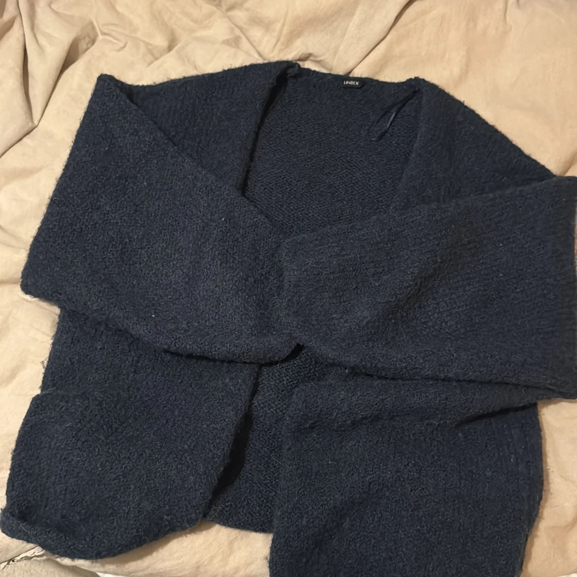 Mörkblå stickad kofta från Lindex - 1