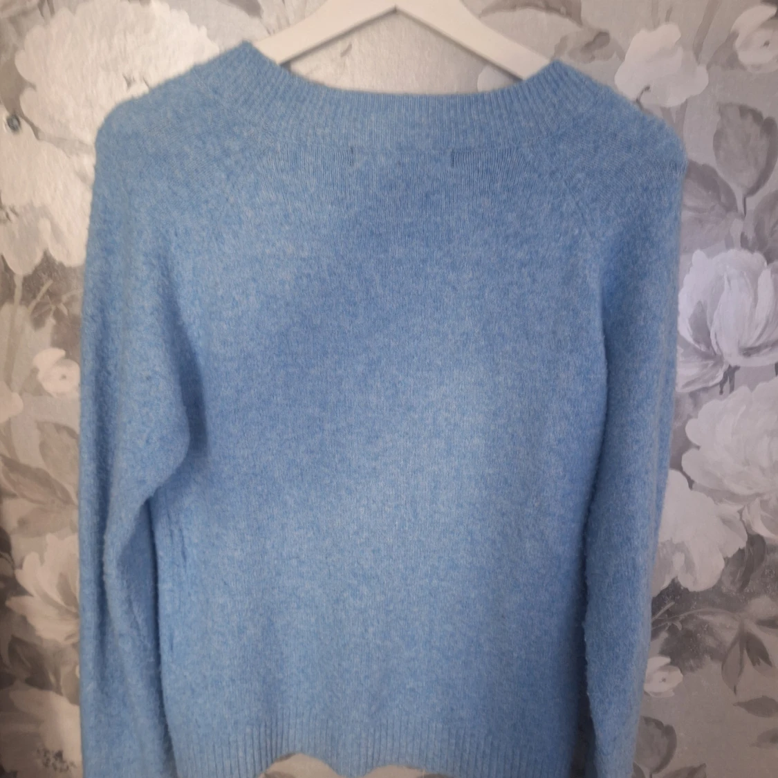 Ljusblå stickad tröja från Vero Moda - 2