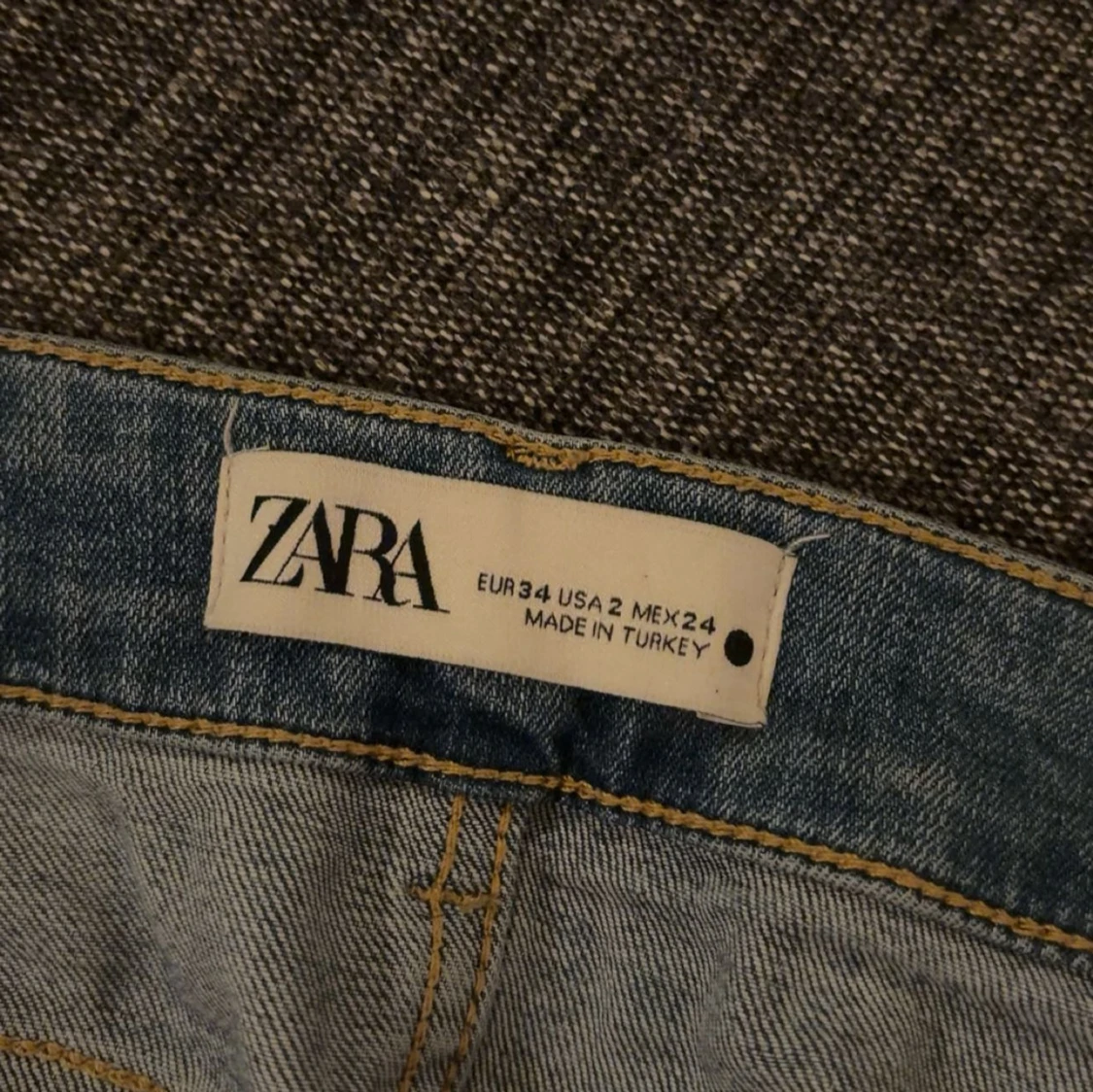 Lågmidjade jeans Zara - 1