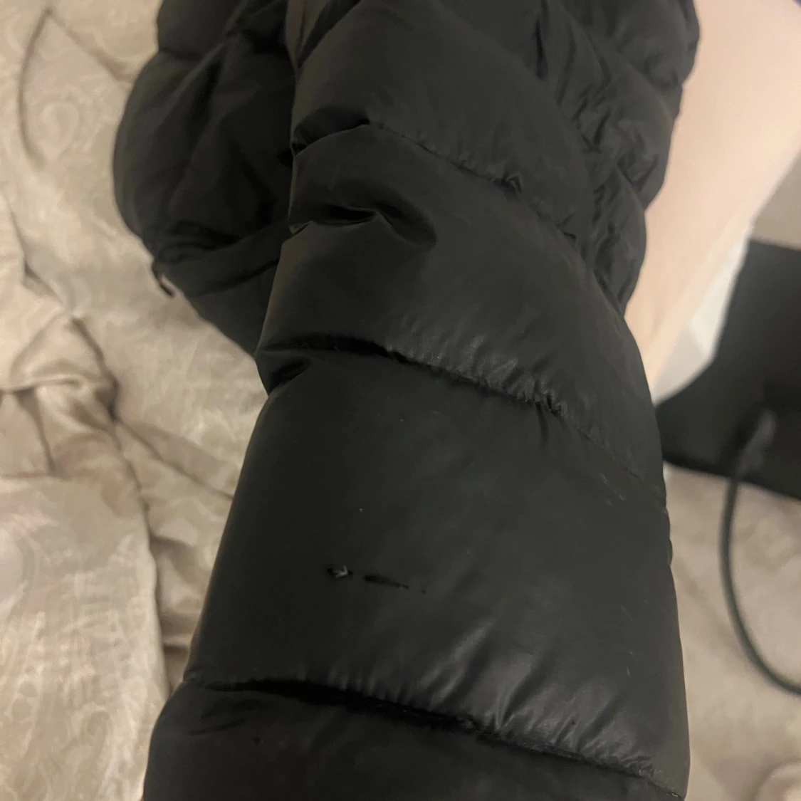 Svart pufferjacka från Save The Duck - 2