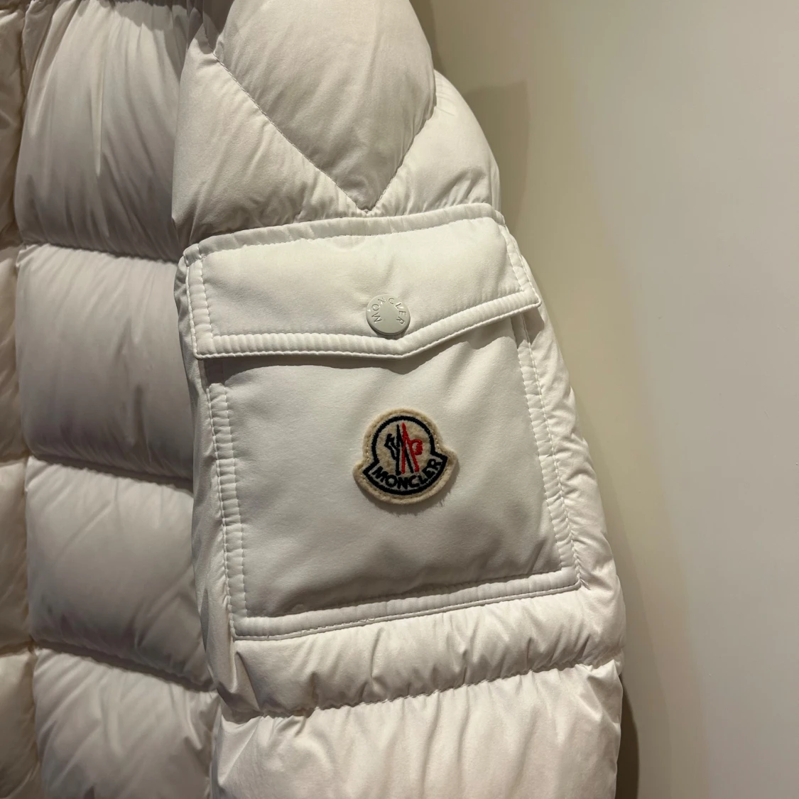 Vit Moncler jacka - 2