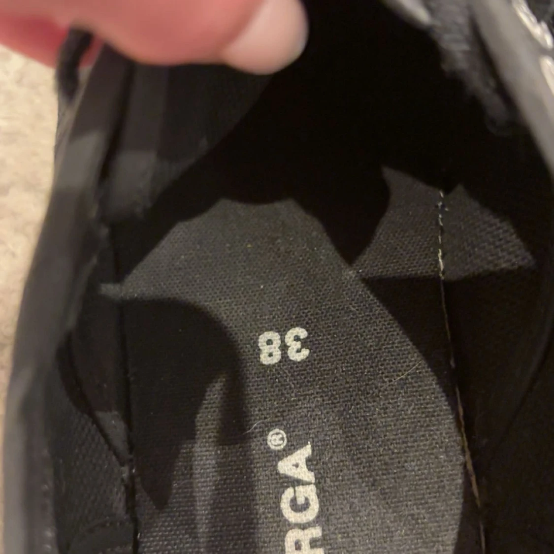 Svarta Superga sneakers strl 38 - 2