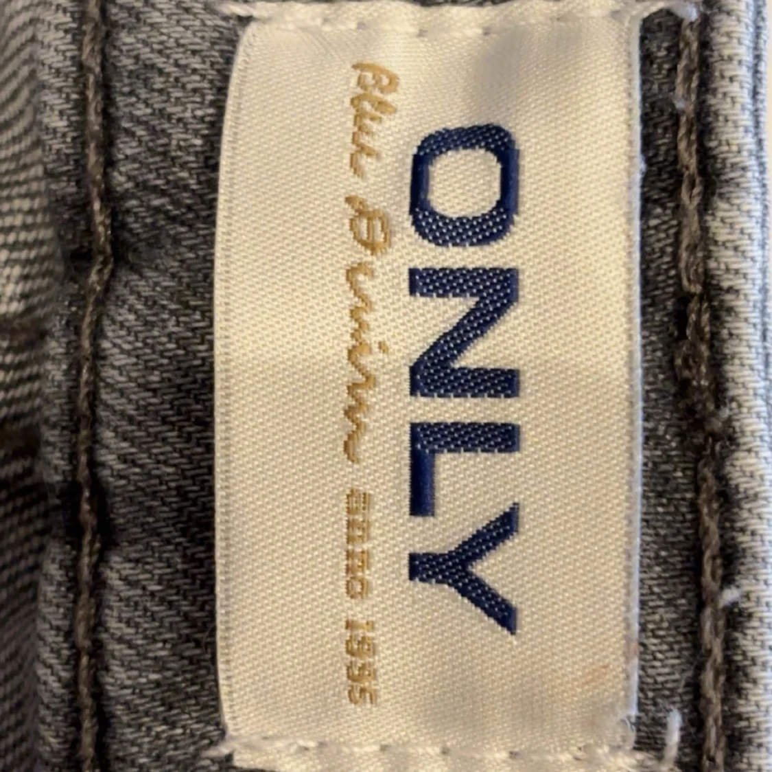 Grå bootcut jeans från ONLY - 3