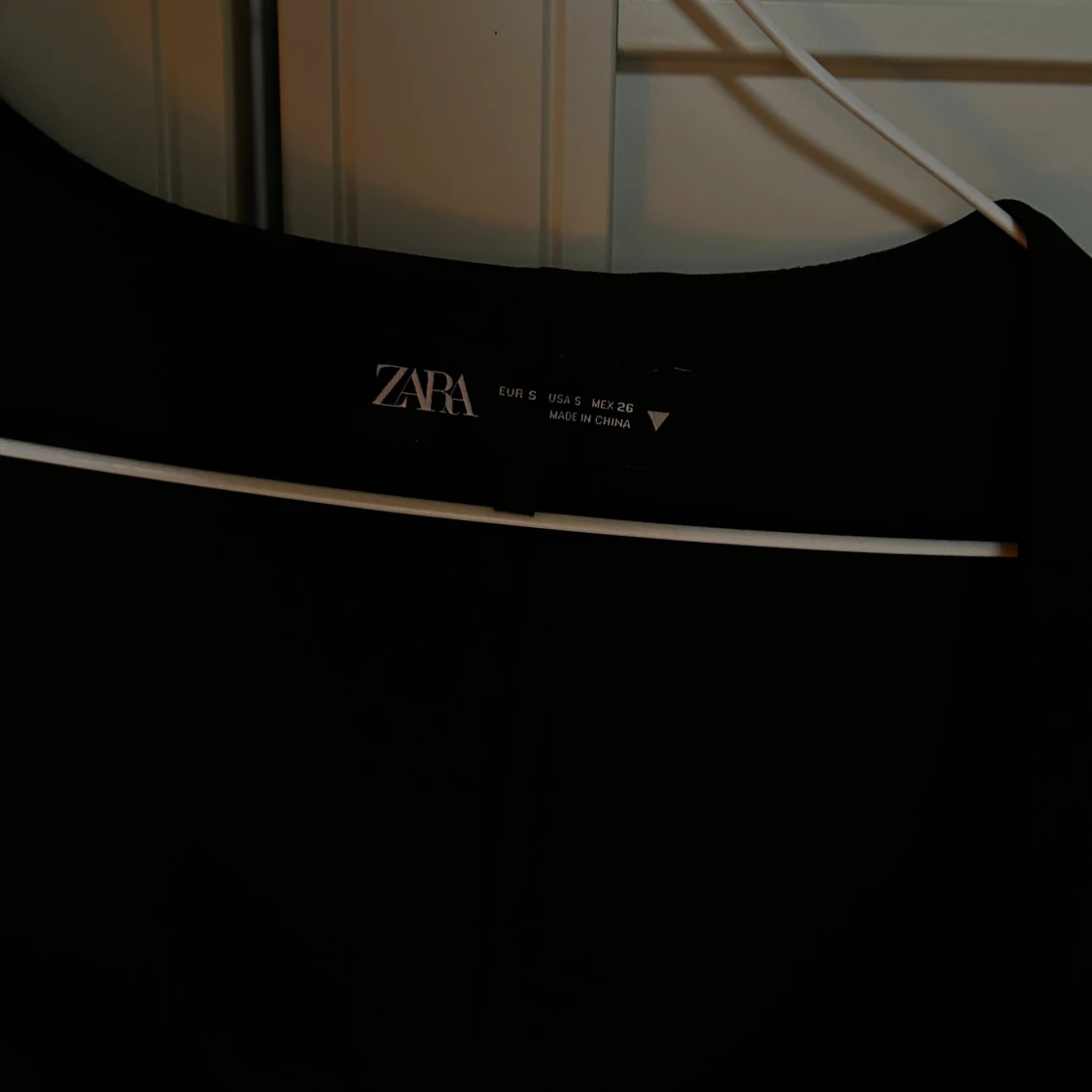 Svart linnetopp från Zara - 3