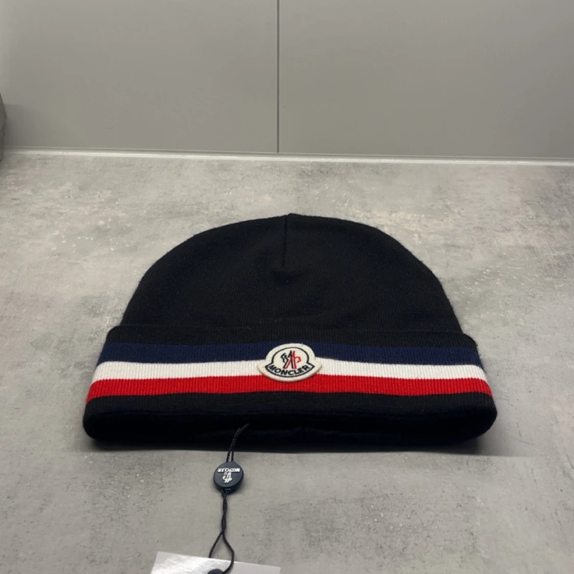 Moncler mössa med ränder - 1