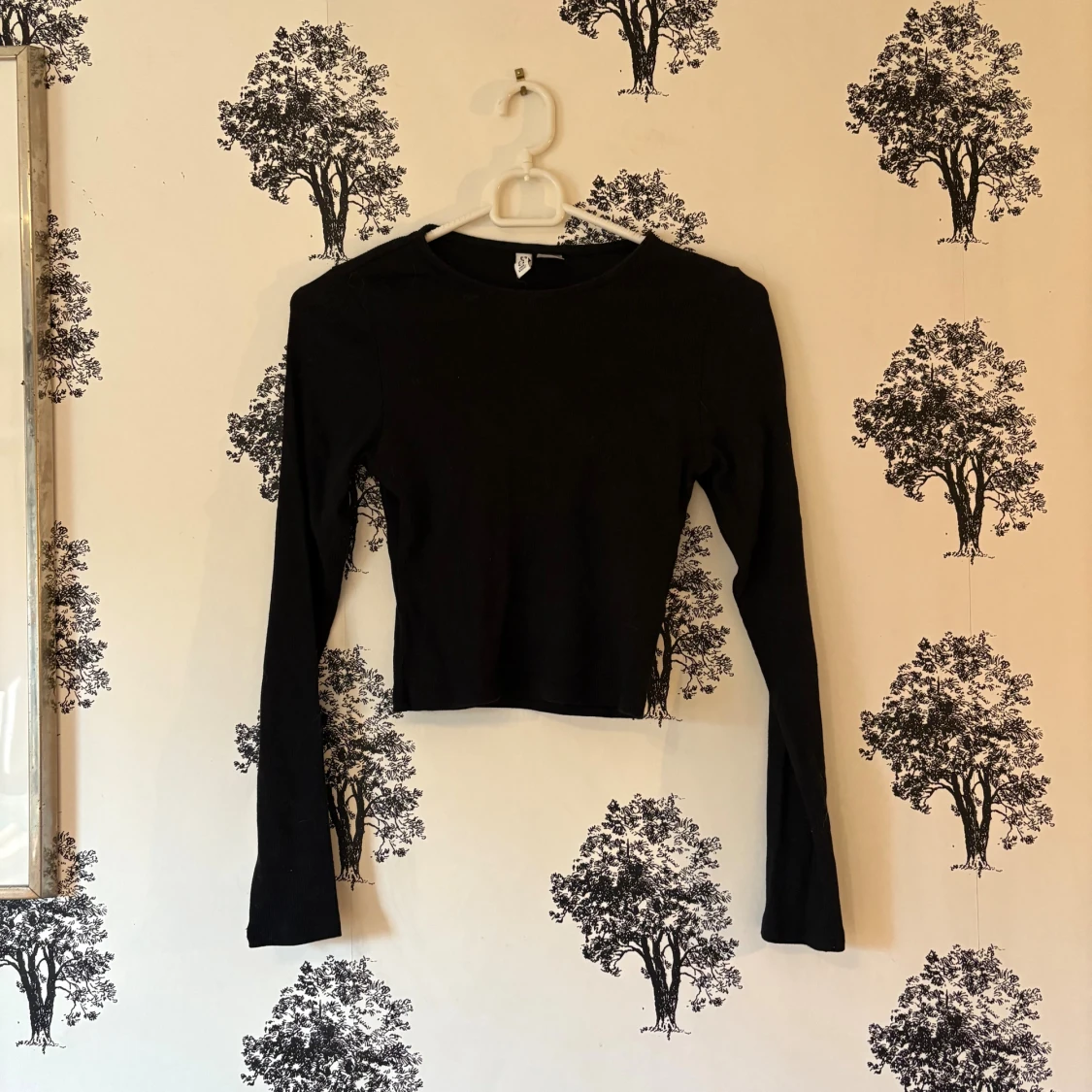 Svart croppad långärmad topp H&M