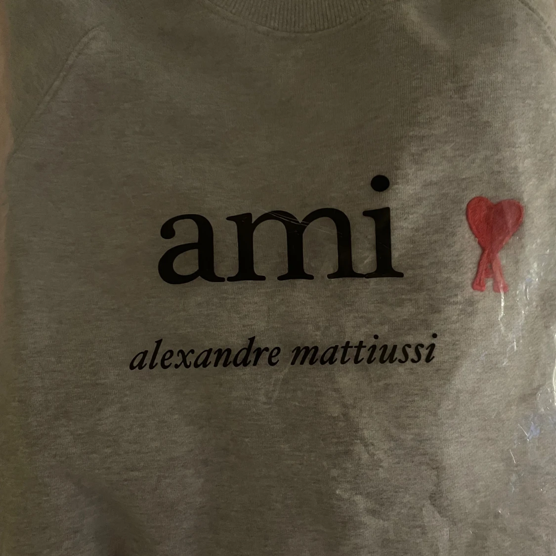 Grå sweatshirt från Ami Paris - 3