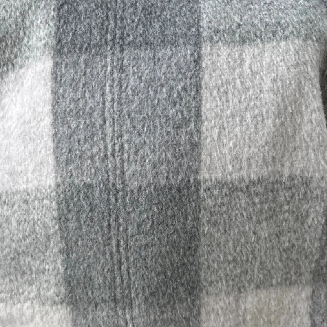 Gråvit rutig kappa - 2