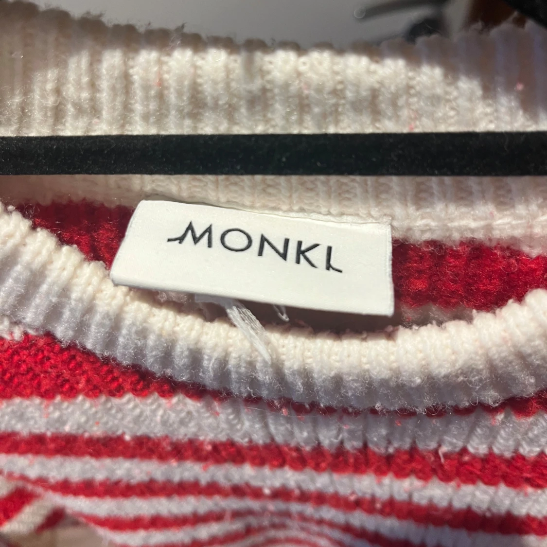 Randig stickad tröja från Monki - 2