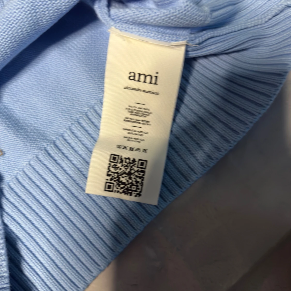 Ljusblå stickad tröja från Ami - 2