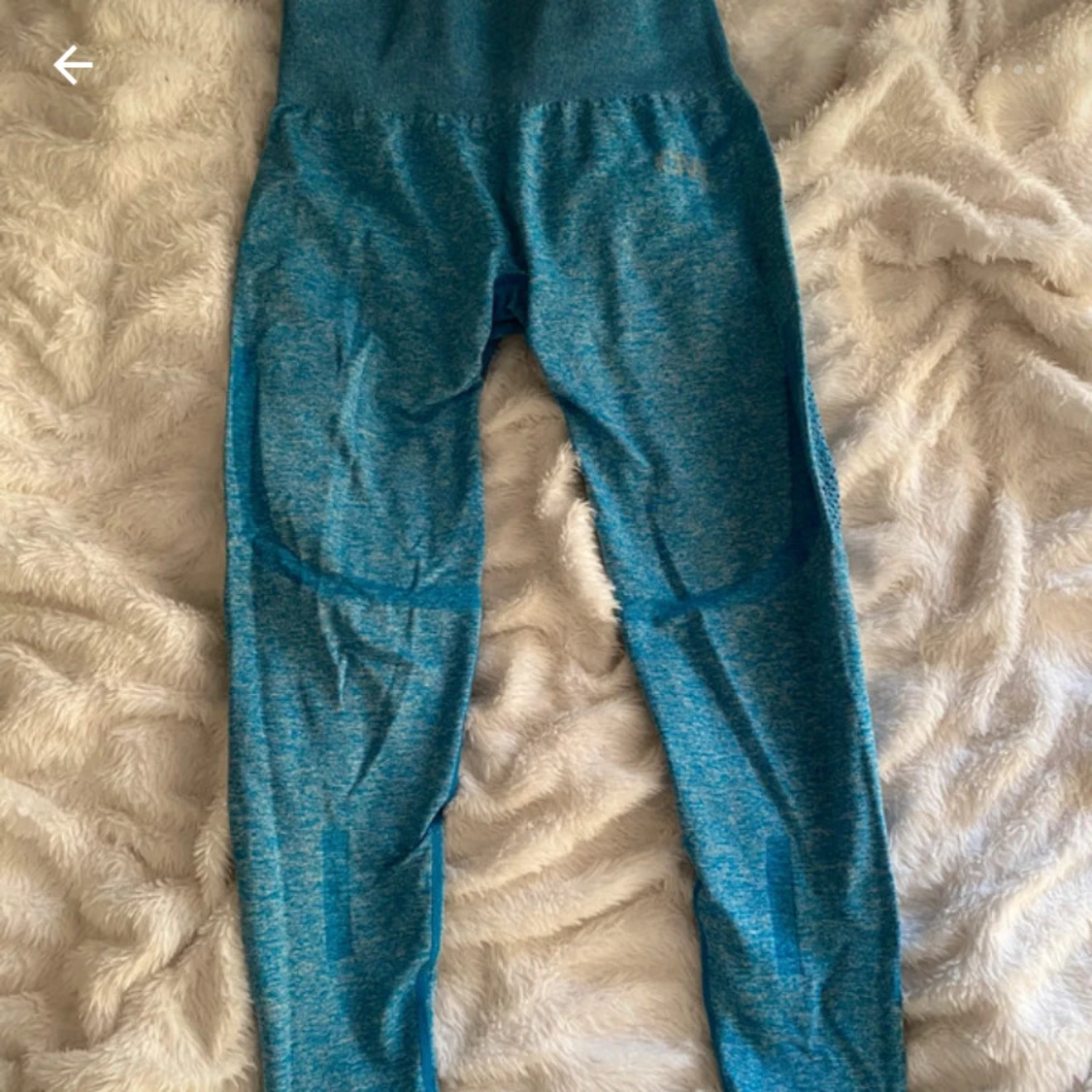 Blå träningstights i meshdetalj M