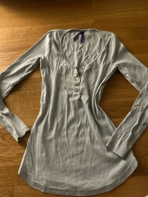 Top - In very good condition 